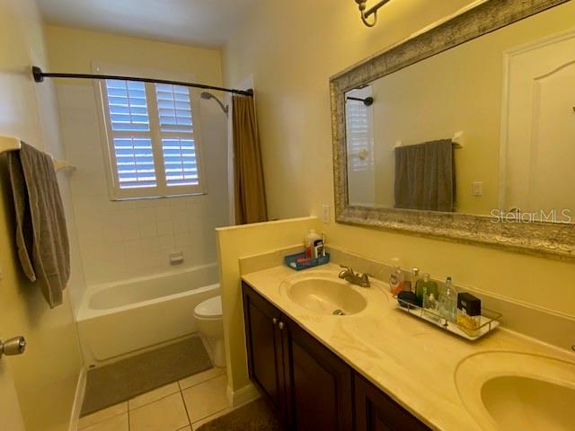 2720 Blue Cypress Lake Ct Property Photo 11
