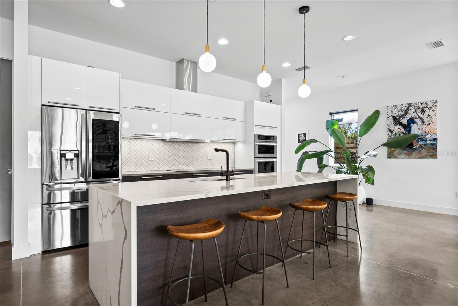 2305 Pine Ter Property Photo 18