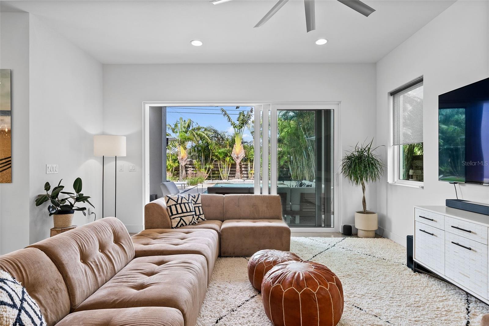 2305 Pine Ter Property Photo 25