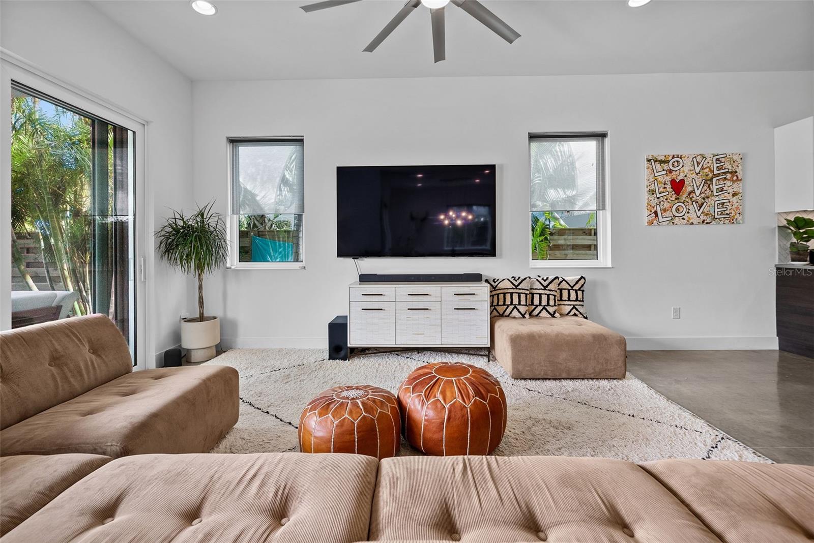 2305 Pine Ter Property Photo 27