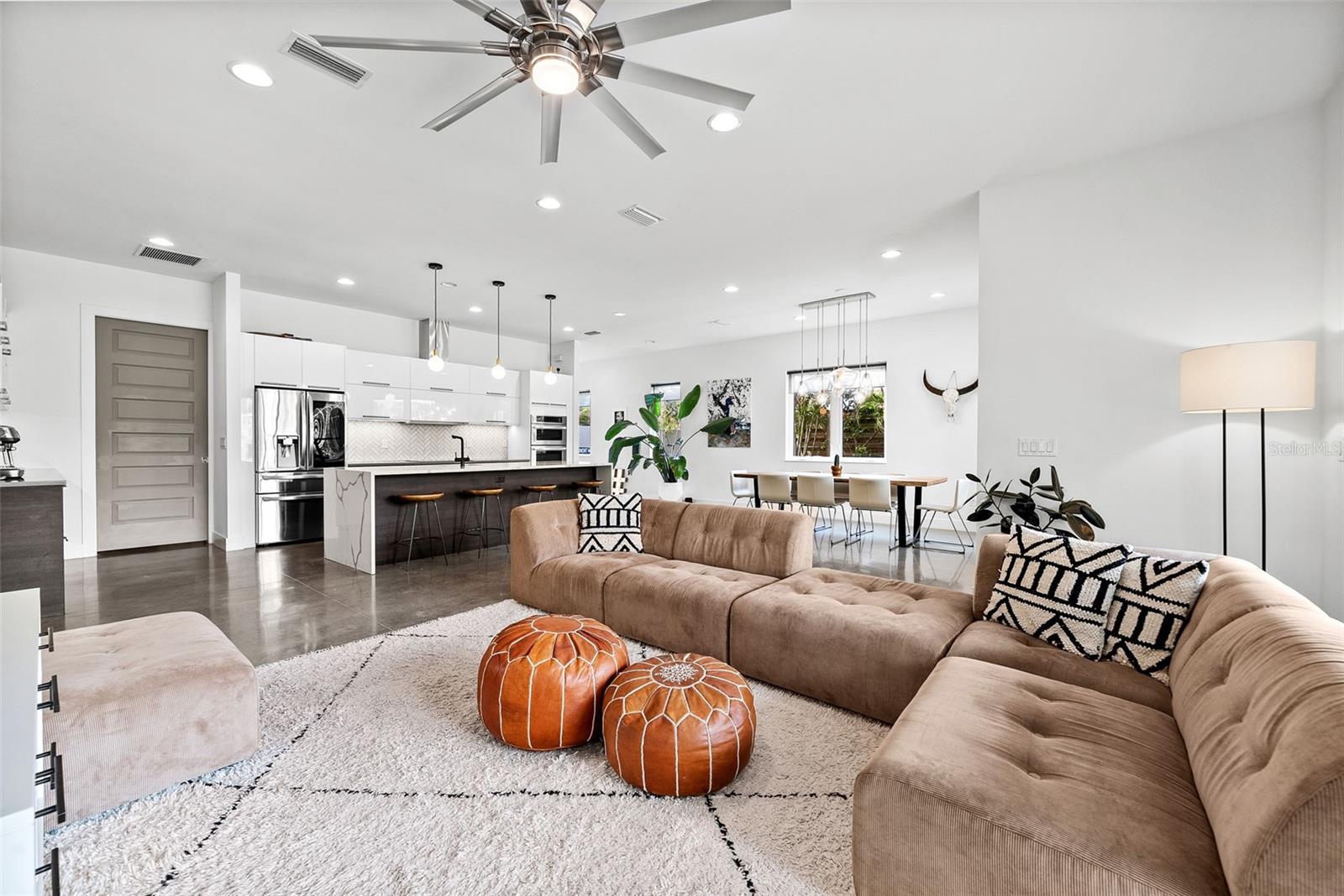 2305 Pine Ter Property Photo 28