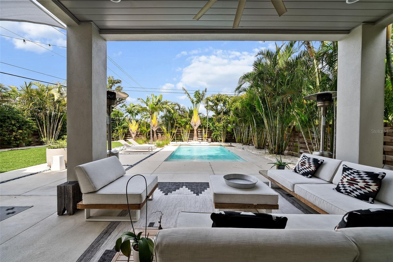 2305 Pine Ter Property Photo 32