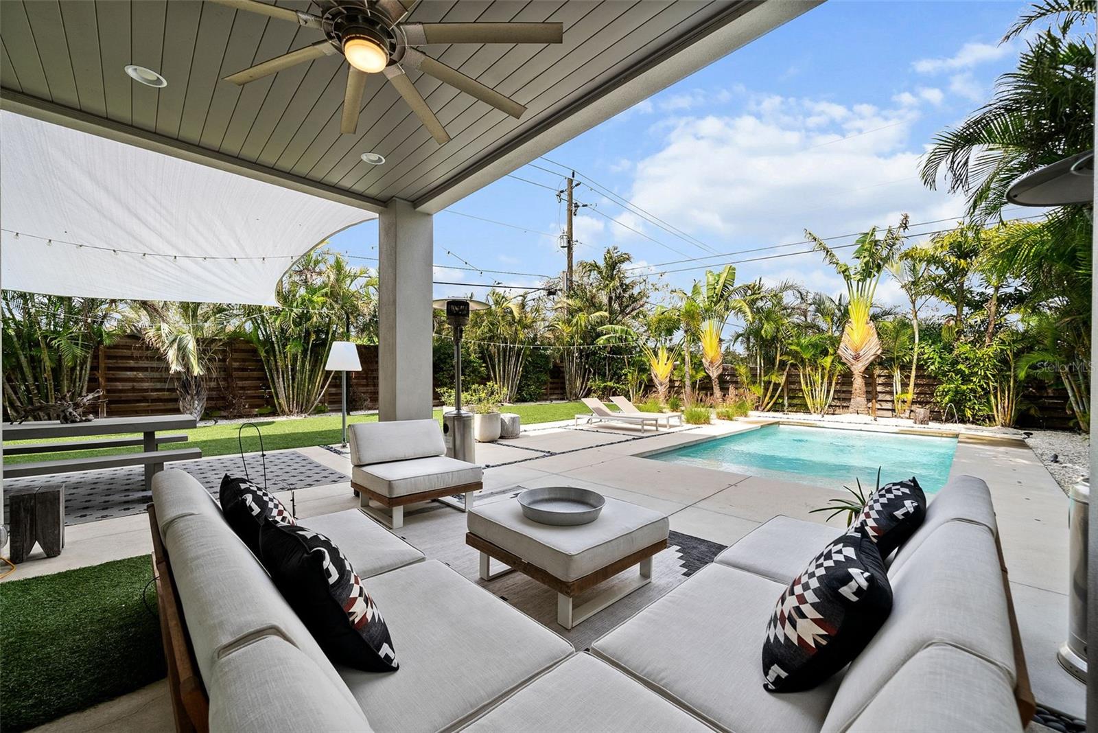 2305 Pine Ter Property Photo 33