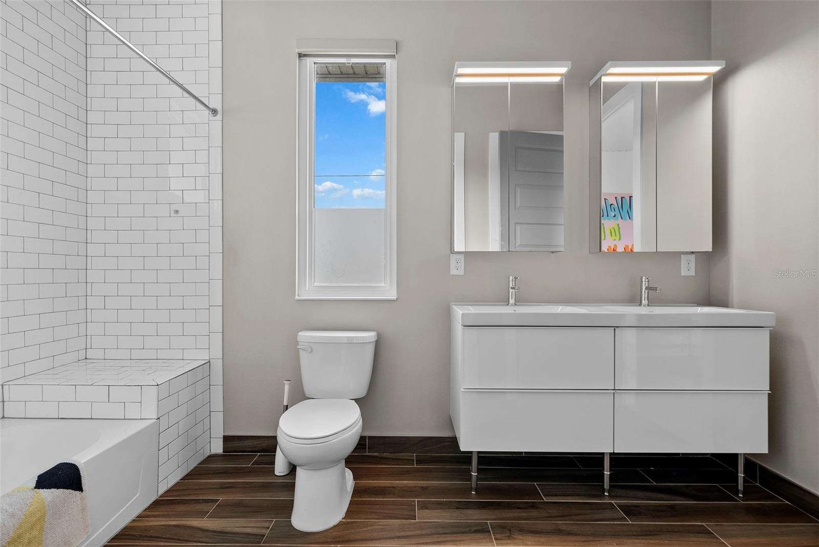 2305 Pine Ter Property Photo 76