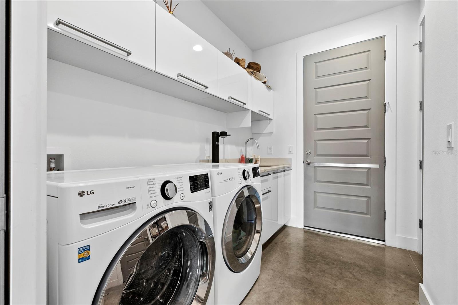 2305 Pine Ter Property Photo 82