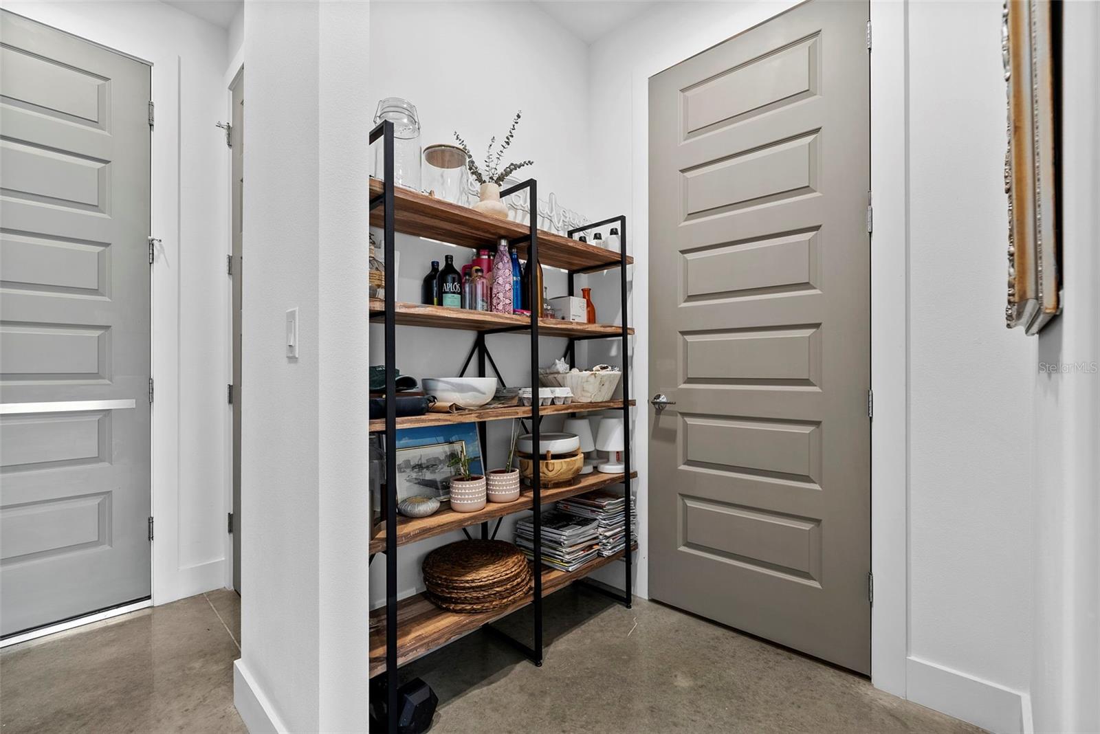 2305 Pine Ter Property Photo 83