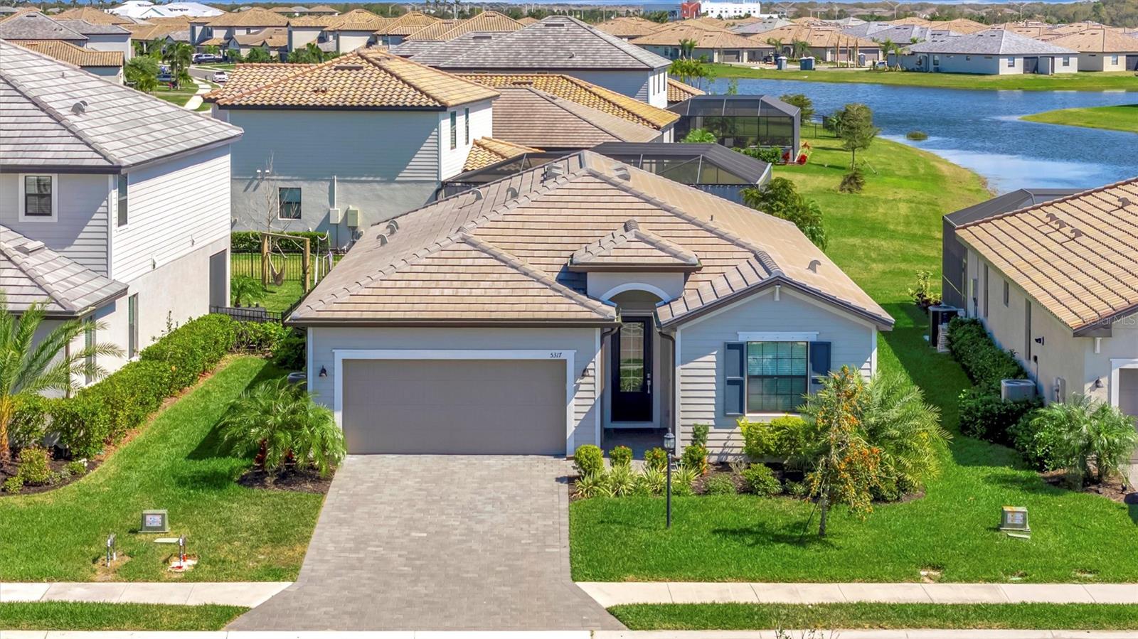 5317 Coral Reef Way Property Photo 2