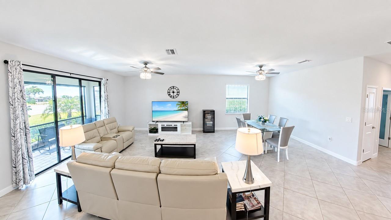 5317 Coral Reef Way Property Photo 14