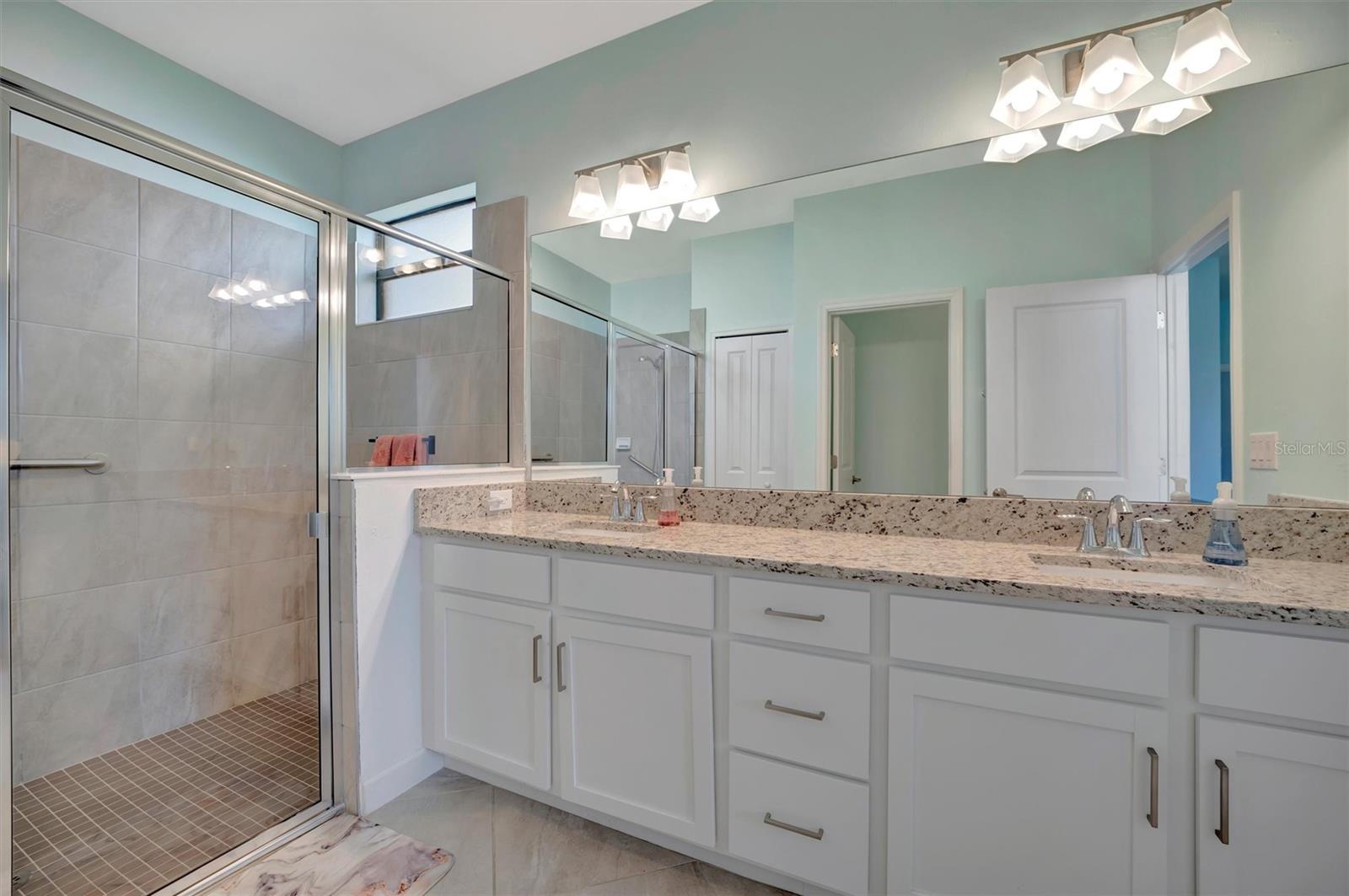 5317 Coral Reef Way Property Photo 33