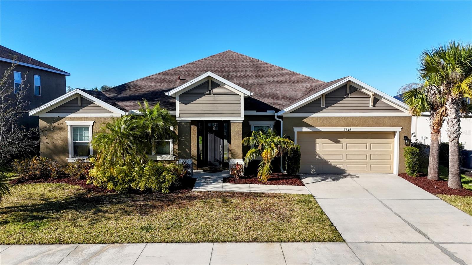 5746 Hydrangea Cir Property Photo