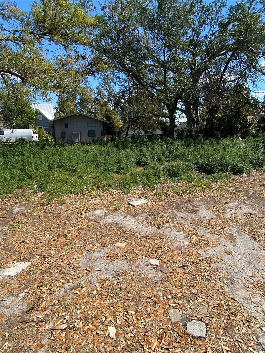 518 7th Ave W Property Photo 6