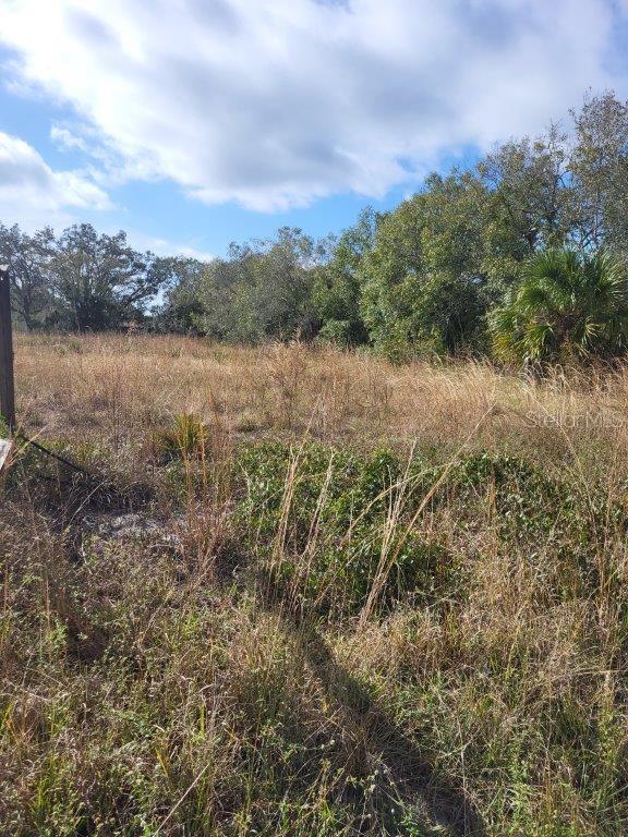 26700 State Rd 70 E Property Photo 2