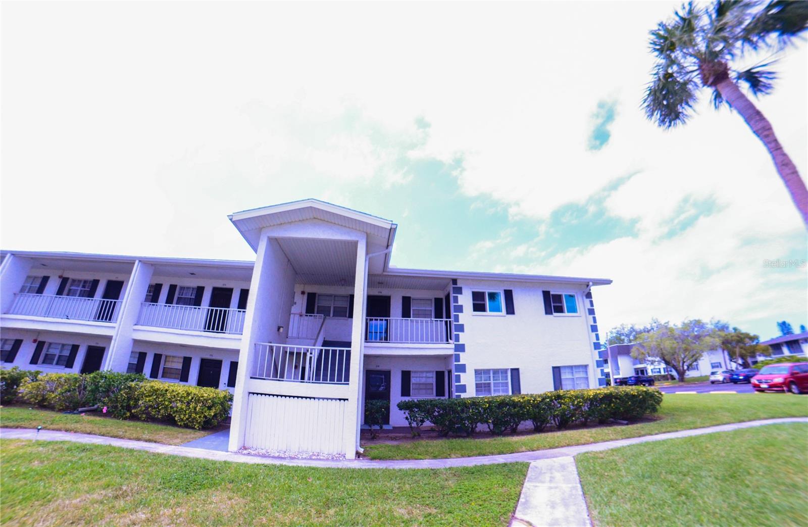 105 47th Avenue Dr W #377 Property Photo