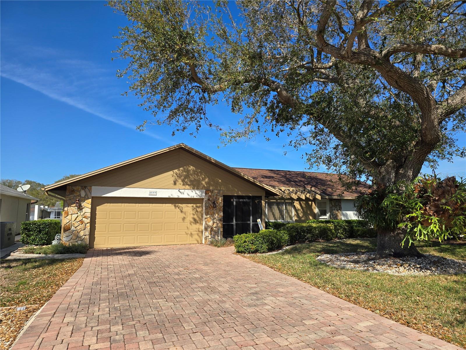 4899 Hamlets Grove Dr Property Photo