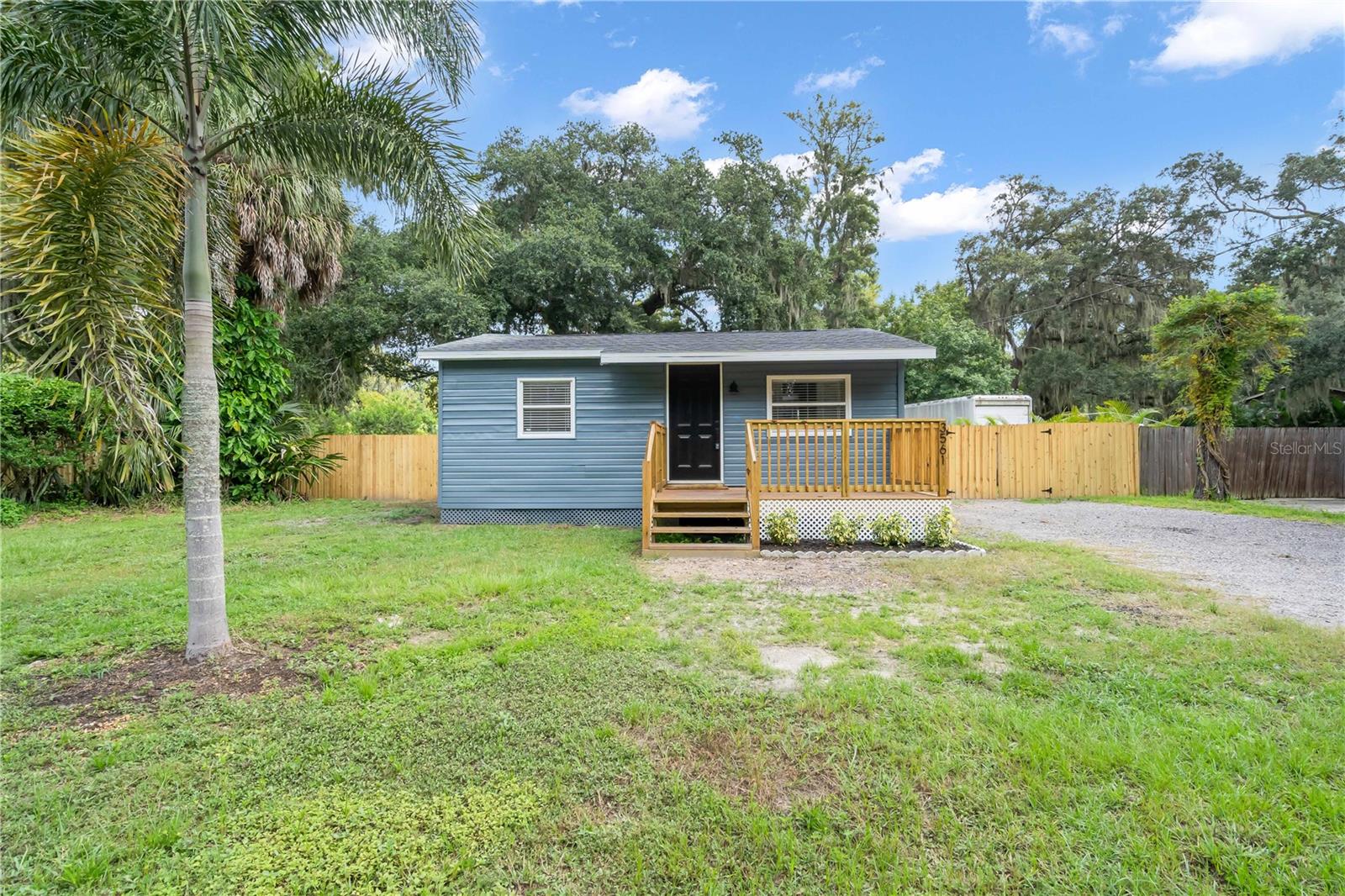3561 Elfers Pkwy Property Photo