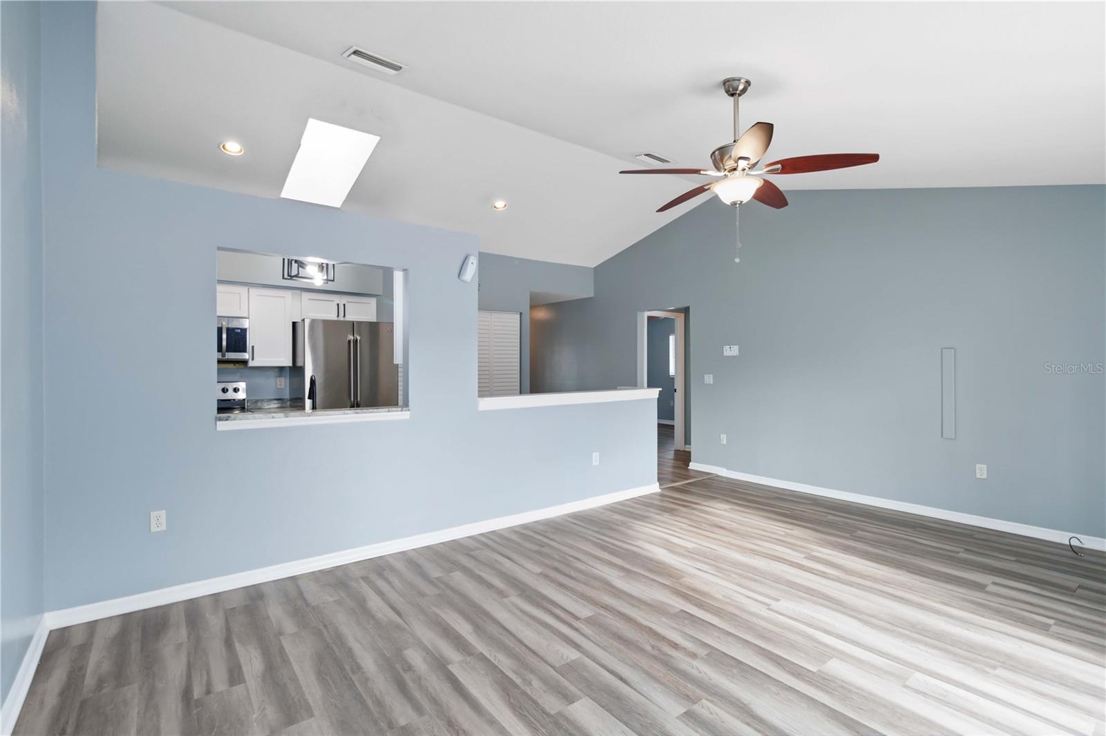 4527 86th Street Ct W Property Photo 3