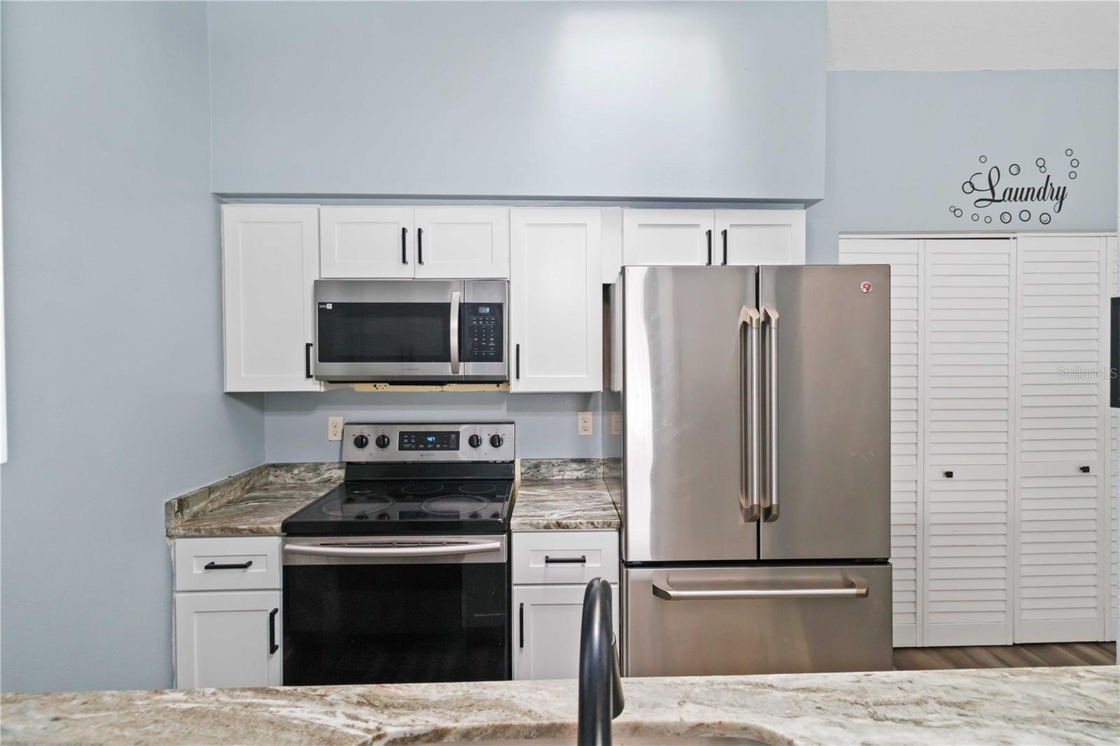 4527 86th Street Ct W Property Photo 4