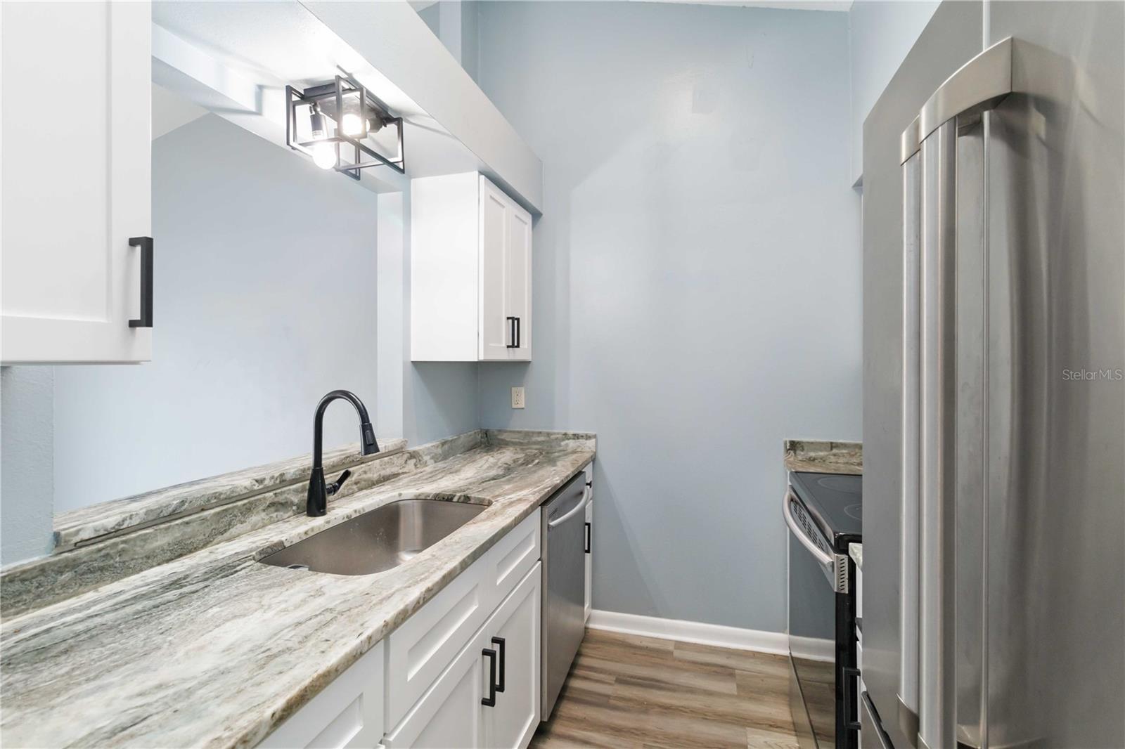 4527 86th Street Ct W Property Photo 6