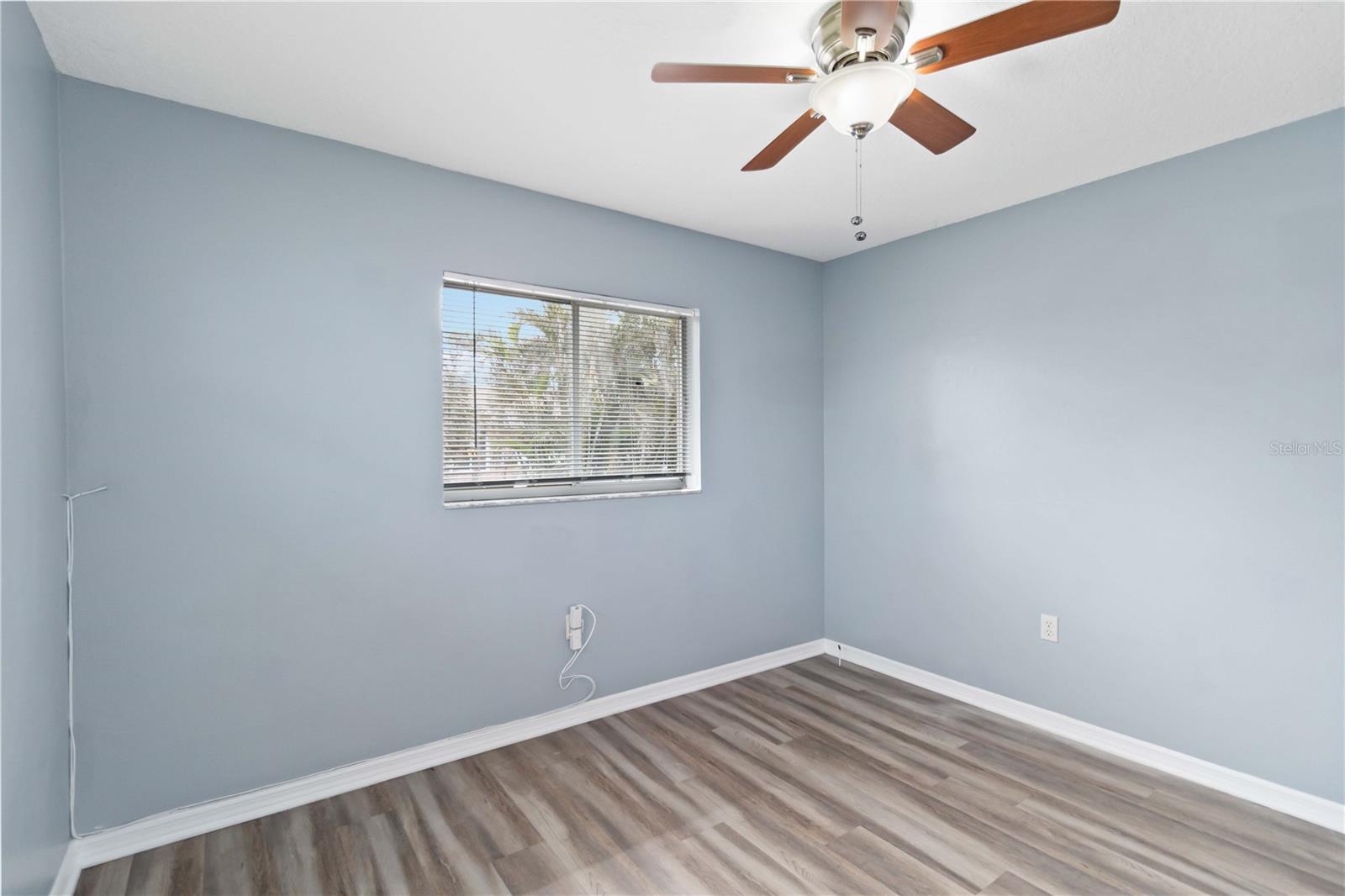 4527 86th Street Ct W Property Photo 17