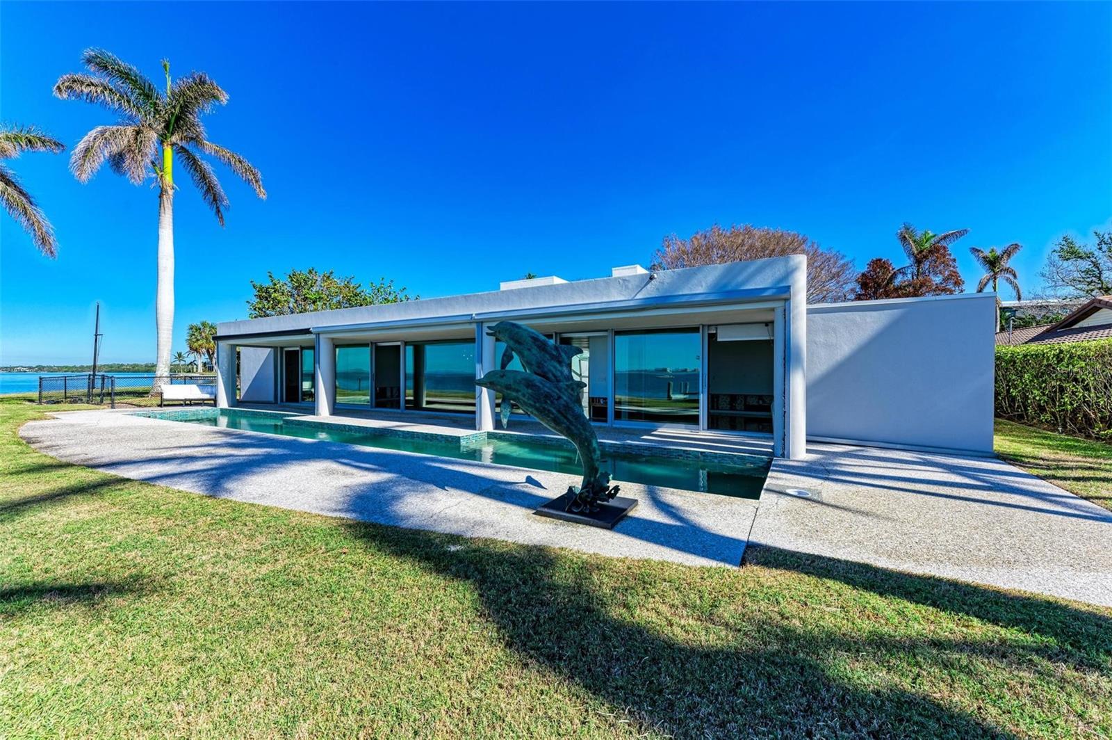320 S Shore Dr Property Photo 8
