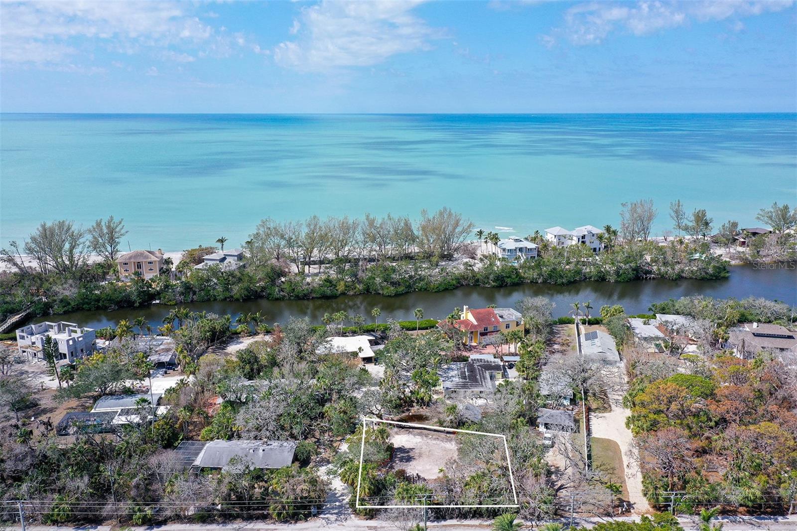 8504 HERON LAGOON CIR Property Photo 1