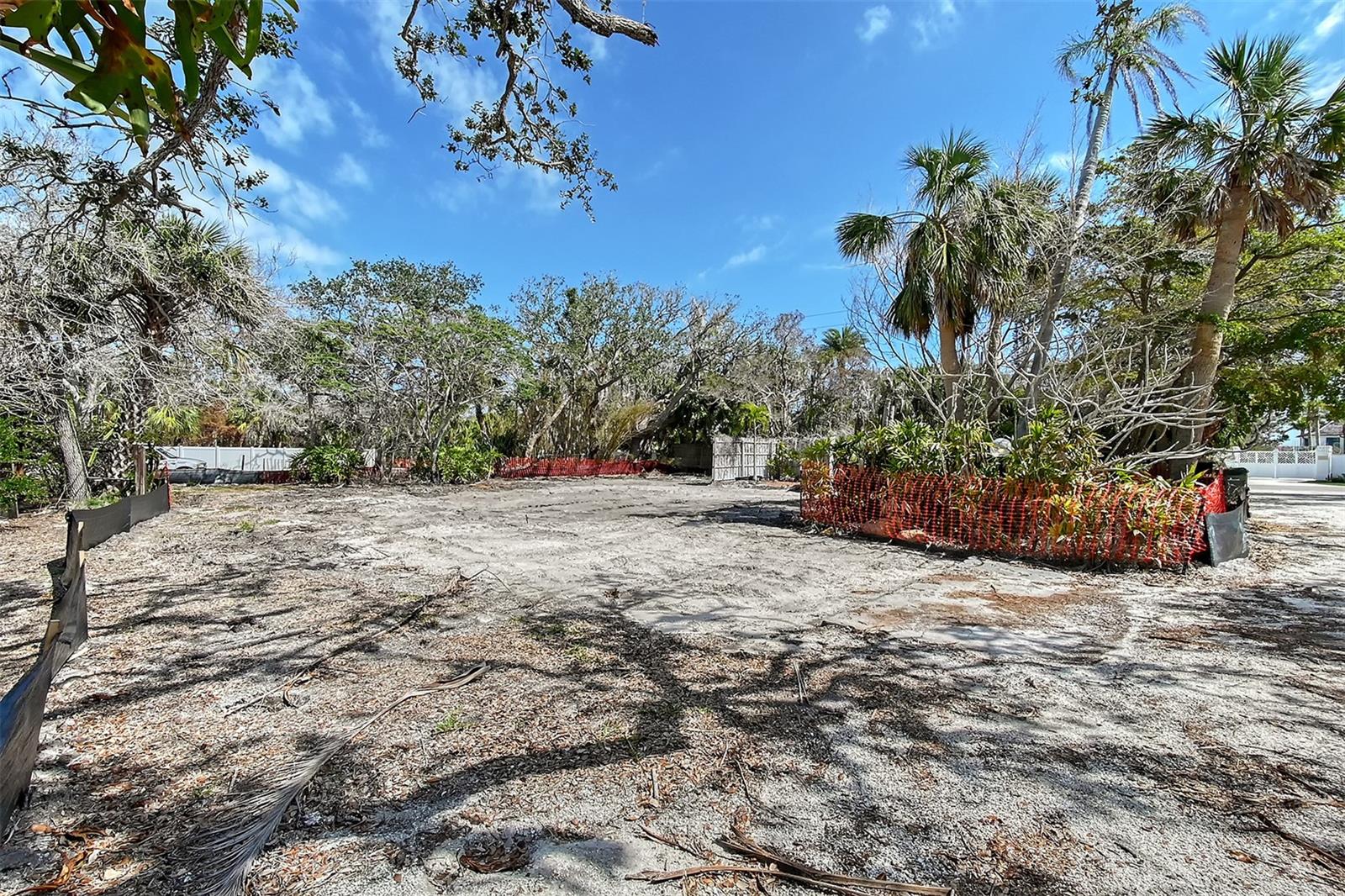 8504 Heron Lagoon Cir Property Photo 4
