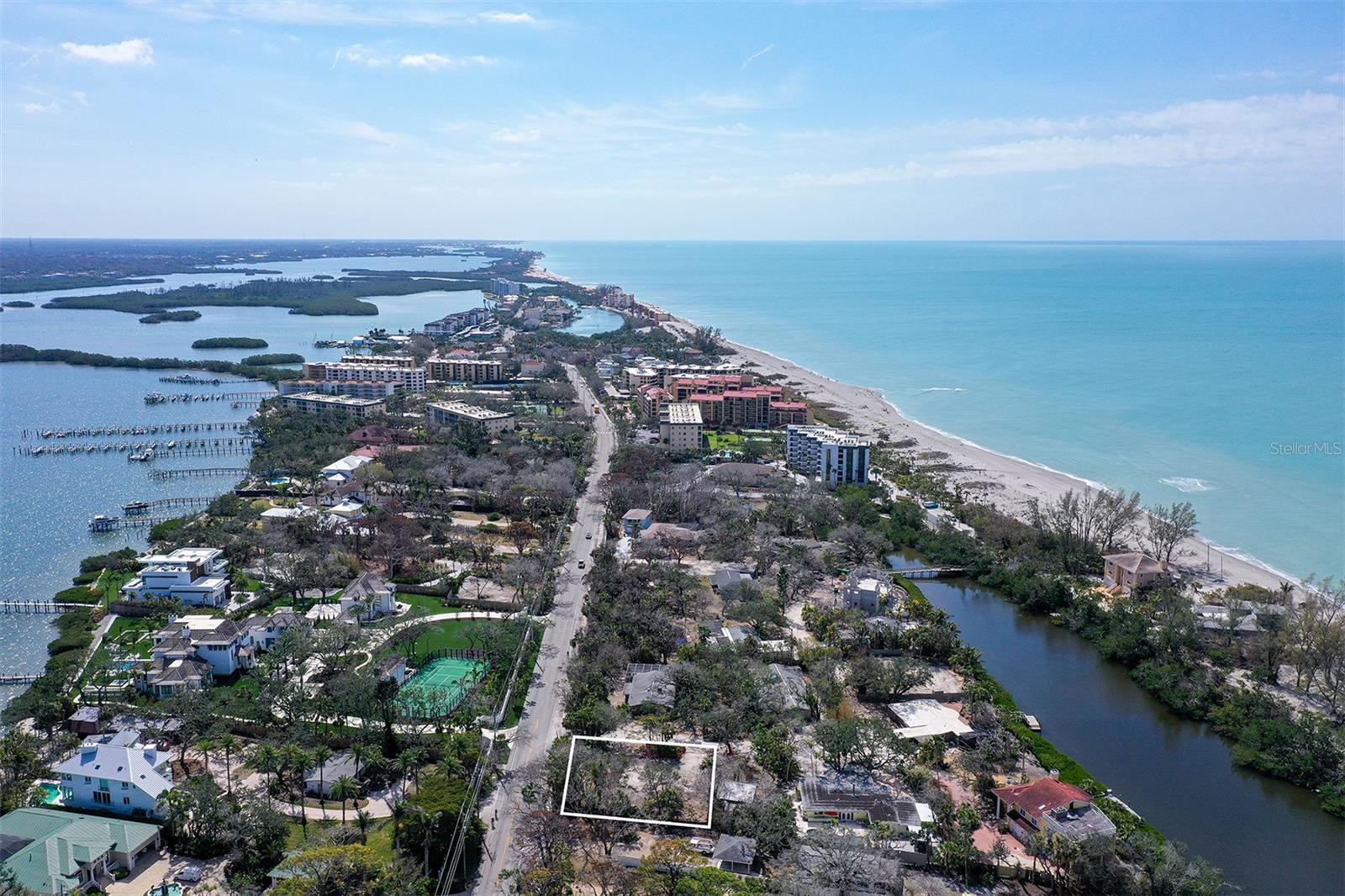 8504 Heron Lagoon Cir Property Photo 16