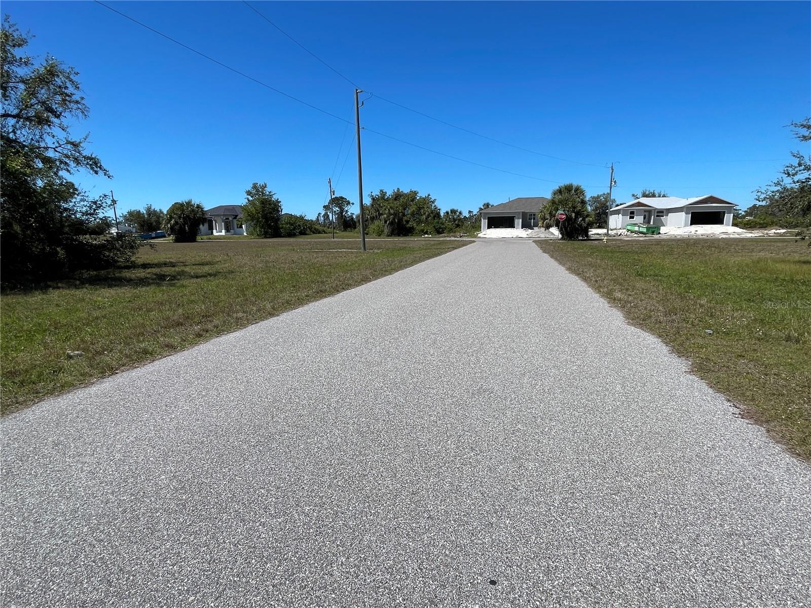 3 Bail Ct Property Photo 4