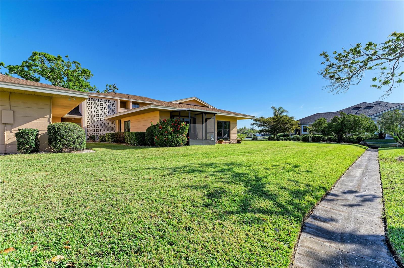2233 BENEVA TER #2232 Property Photo 1