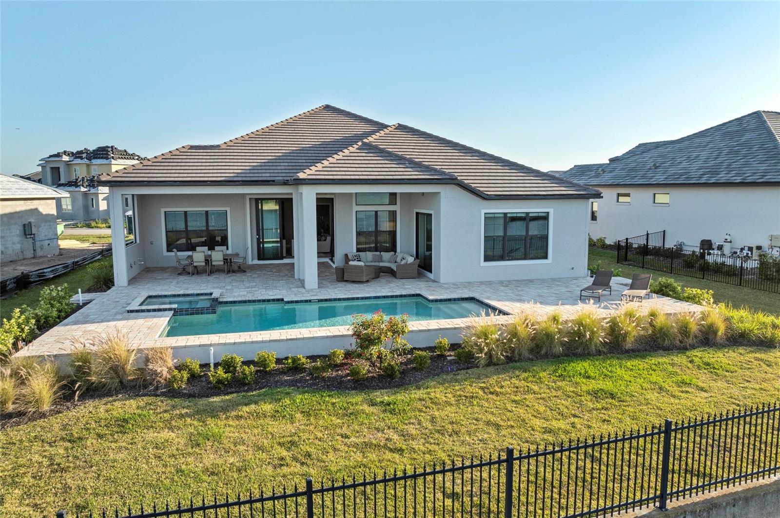 1702 4th St E St E Property Photo 4