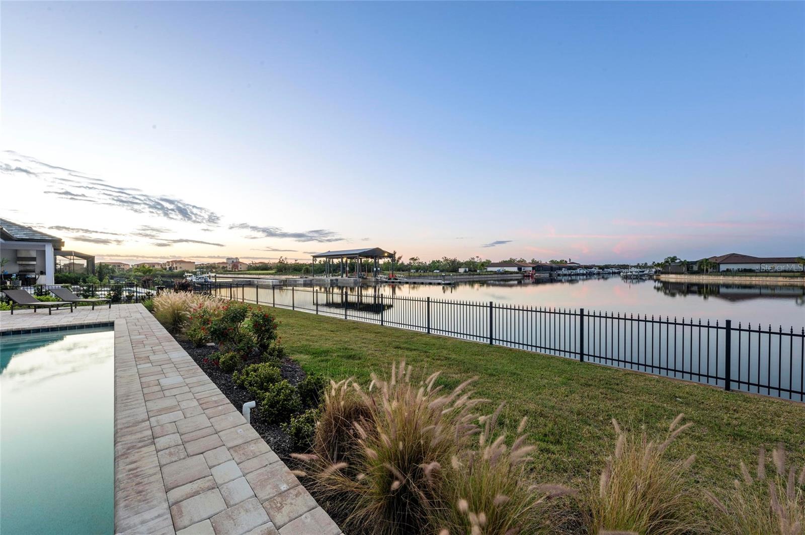 1702 4th St E St E Property Photo 6