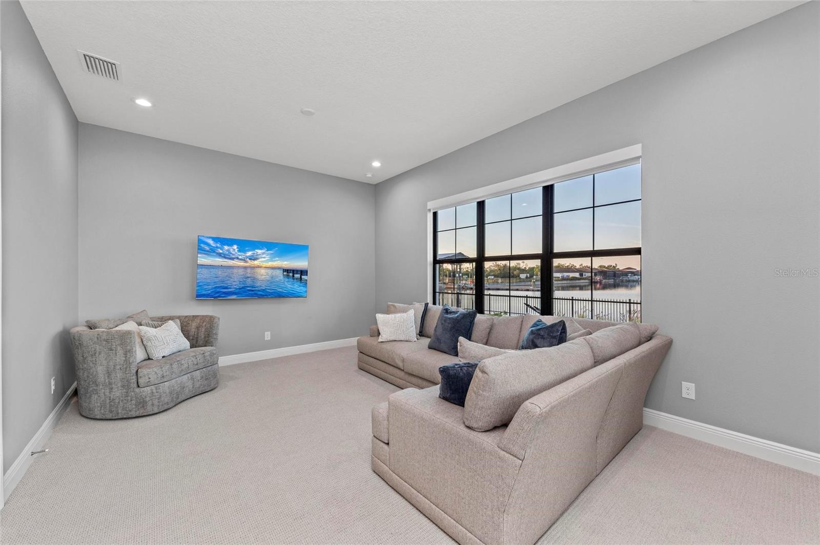 1702 4th St E St E Property Photo 29