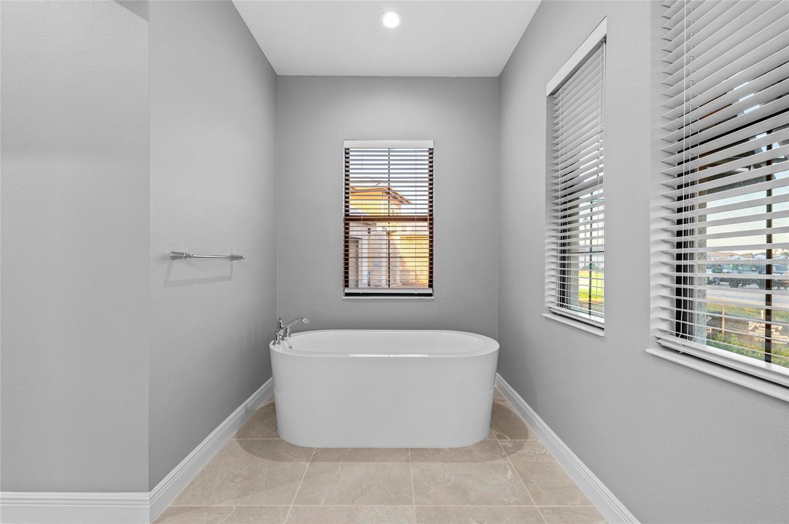 1702 4th St E St E Property Photo 41