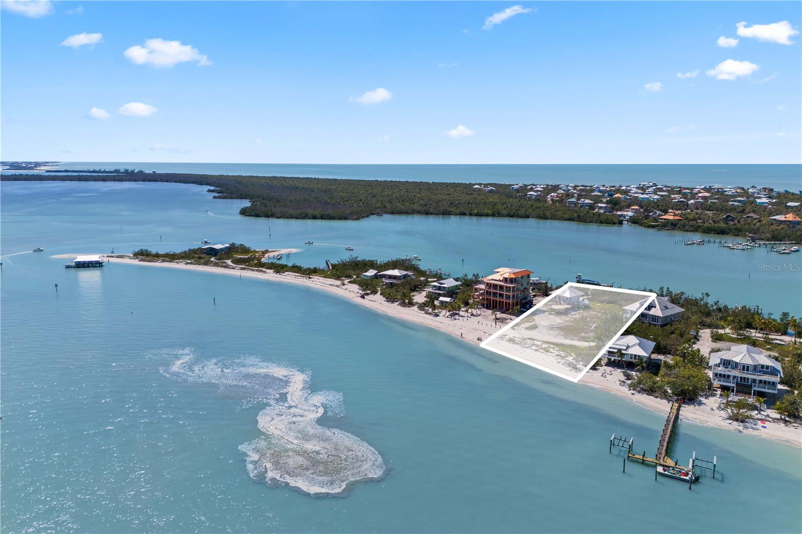 33924 Real Estate Listings Main Image