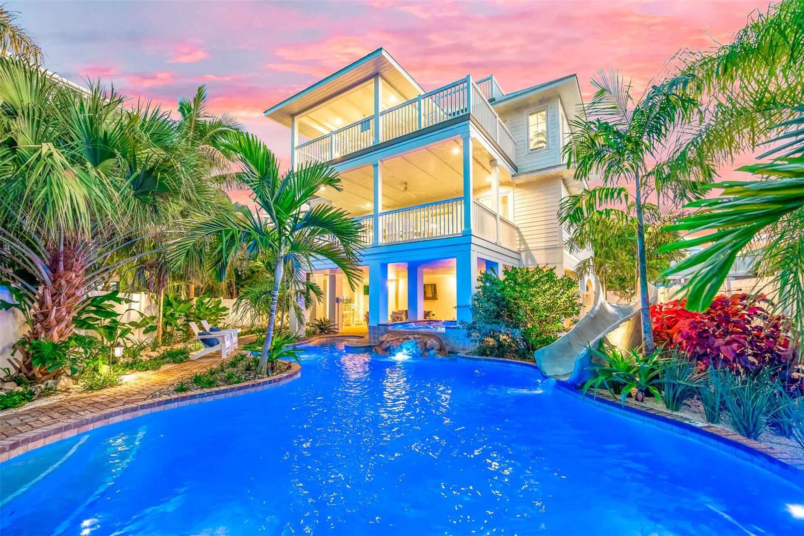141 AVENIDA VENECCIA Picture
