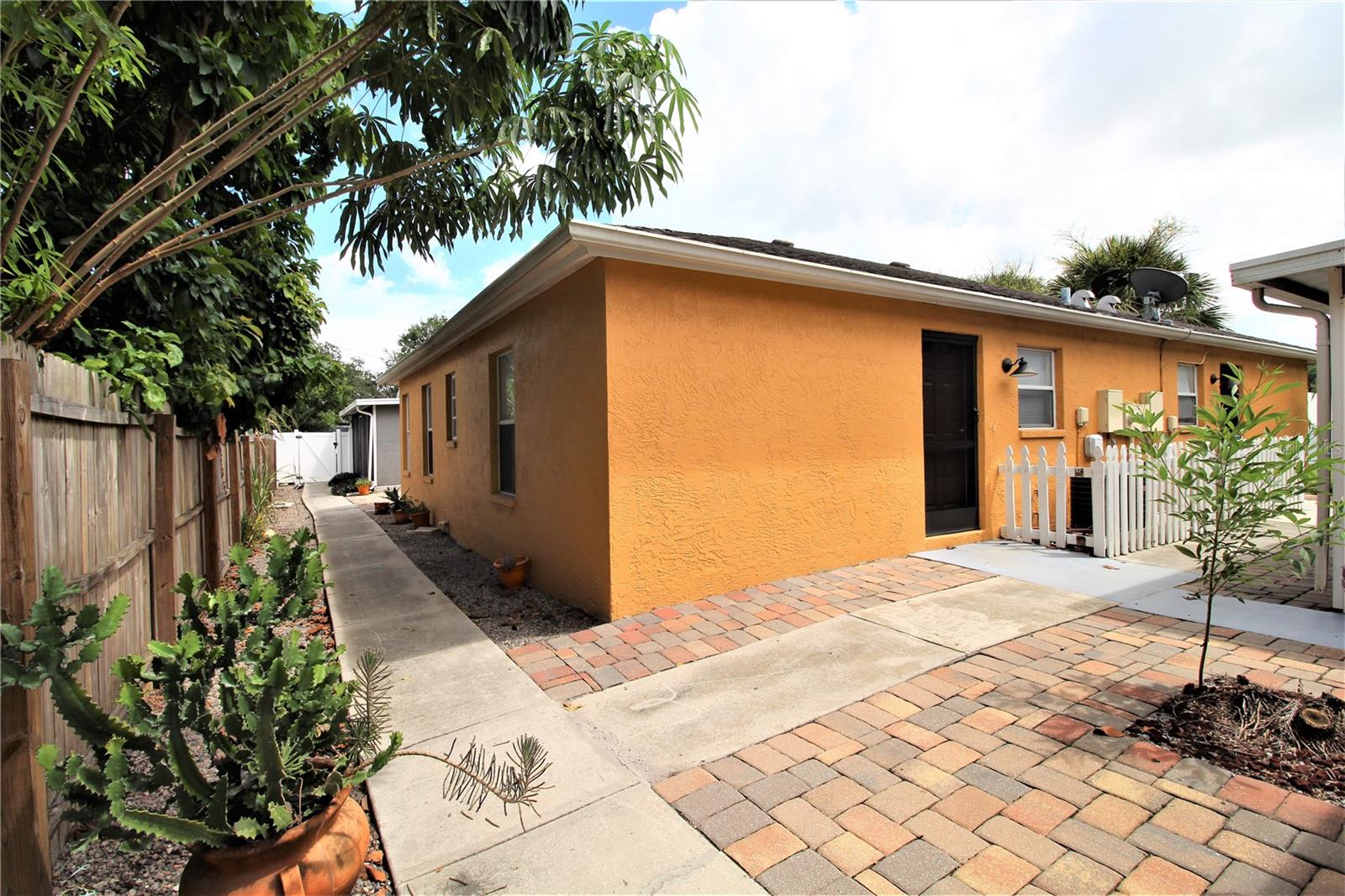 5523 Palmer Blvd Property Photo