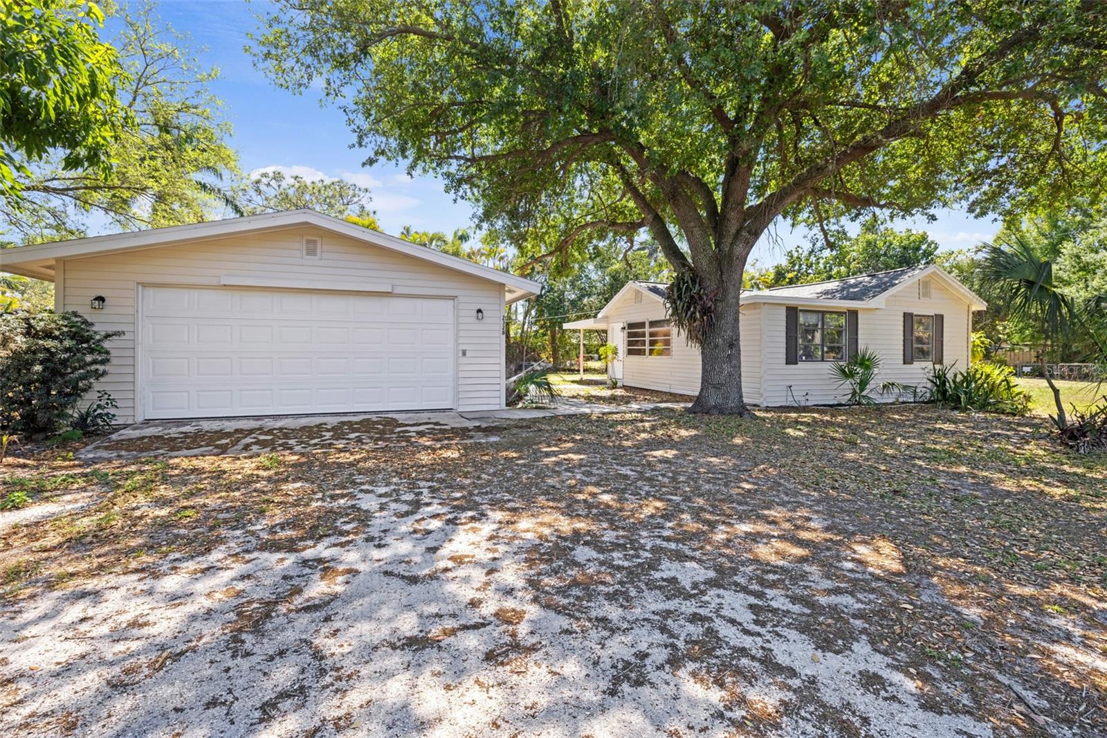 2328 Unity Ave Property Photo