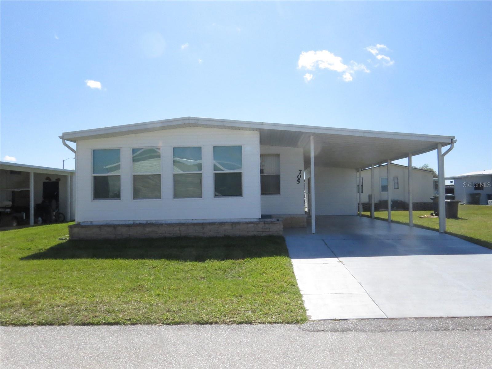 705 Blackburn Blvd Property Photo