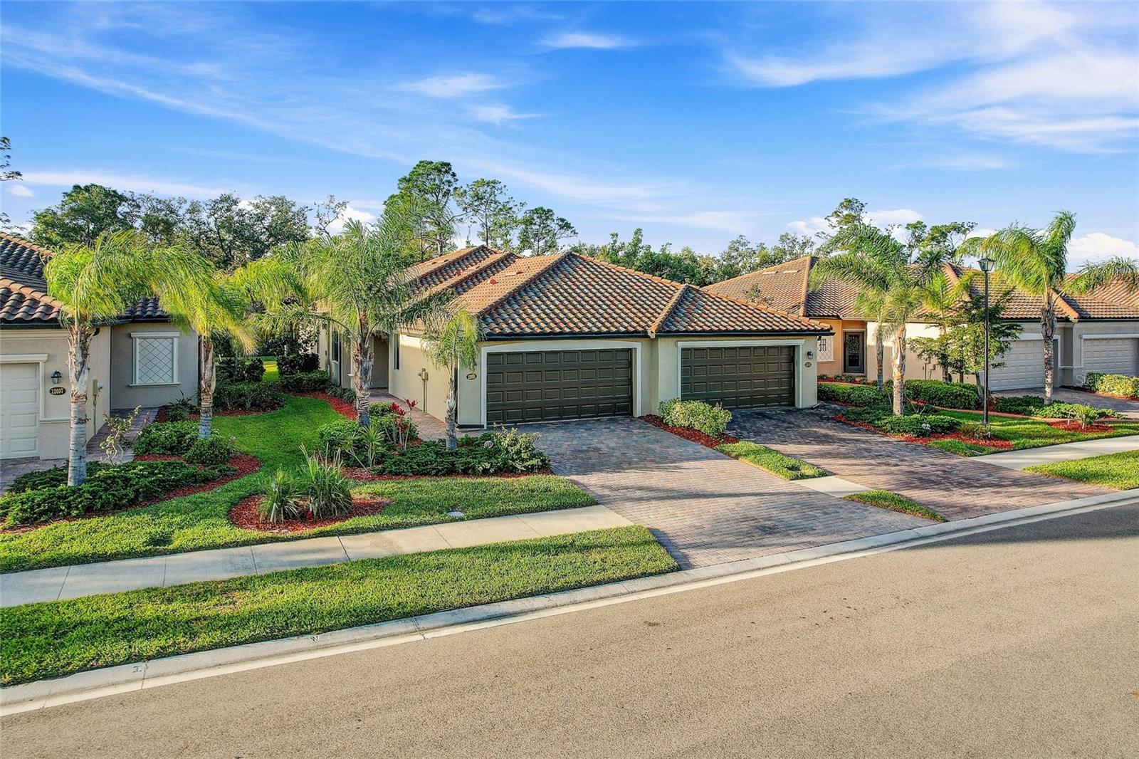 12091 Amica Loop Property Photo 2