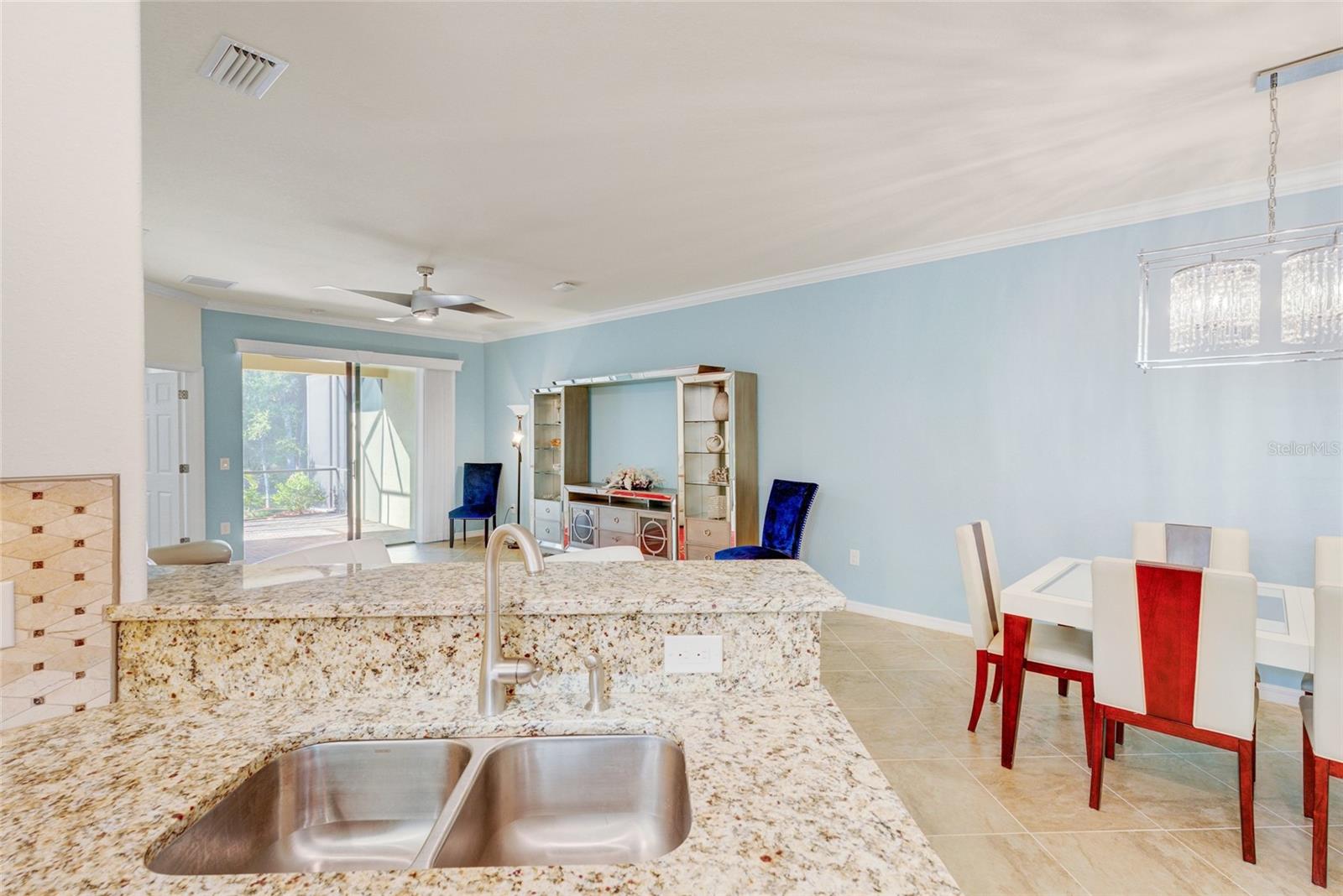 12091 Amica Loop Property Photo 13