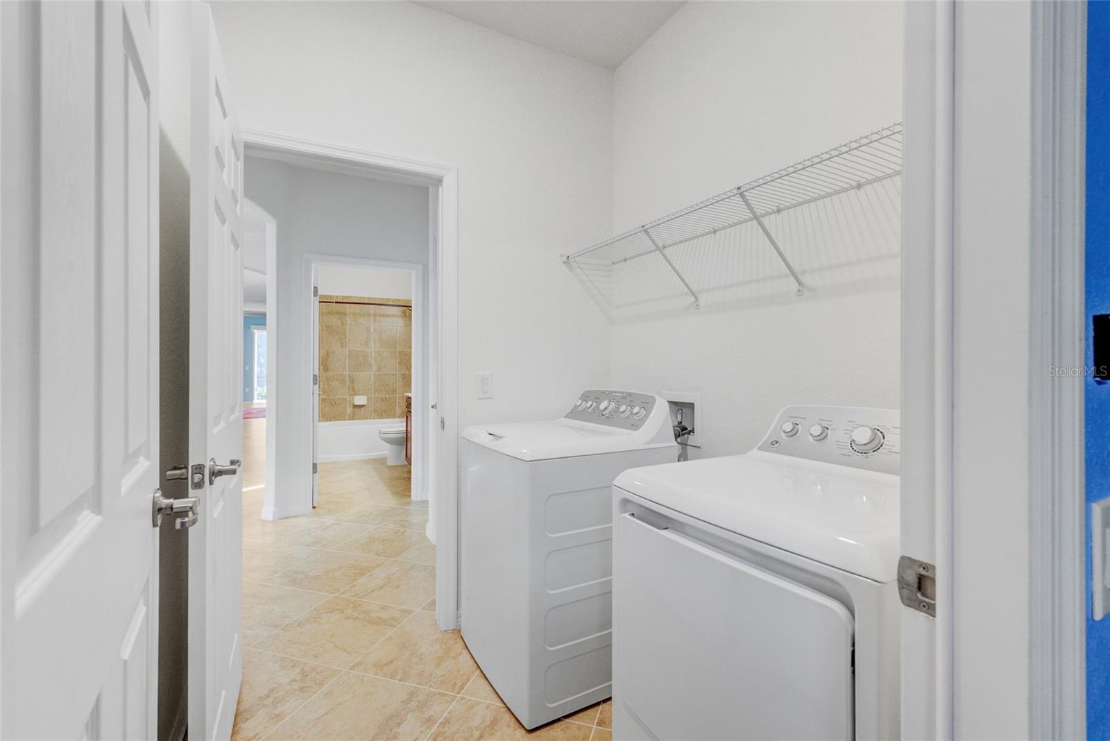 12091 Amica Loop Property Photo 30