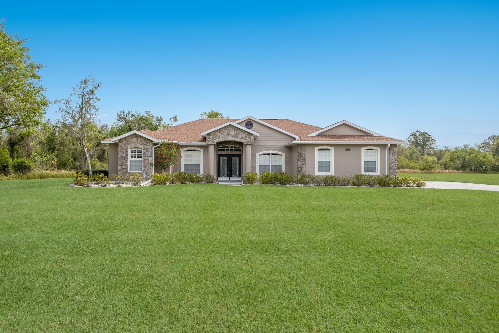 Real Estate Main Image