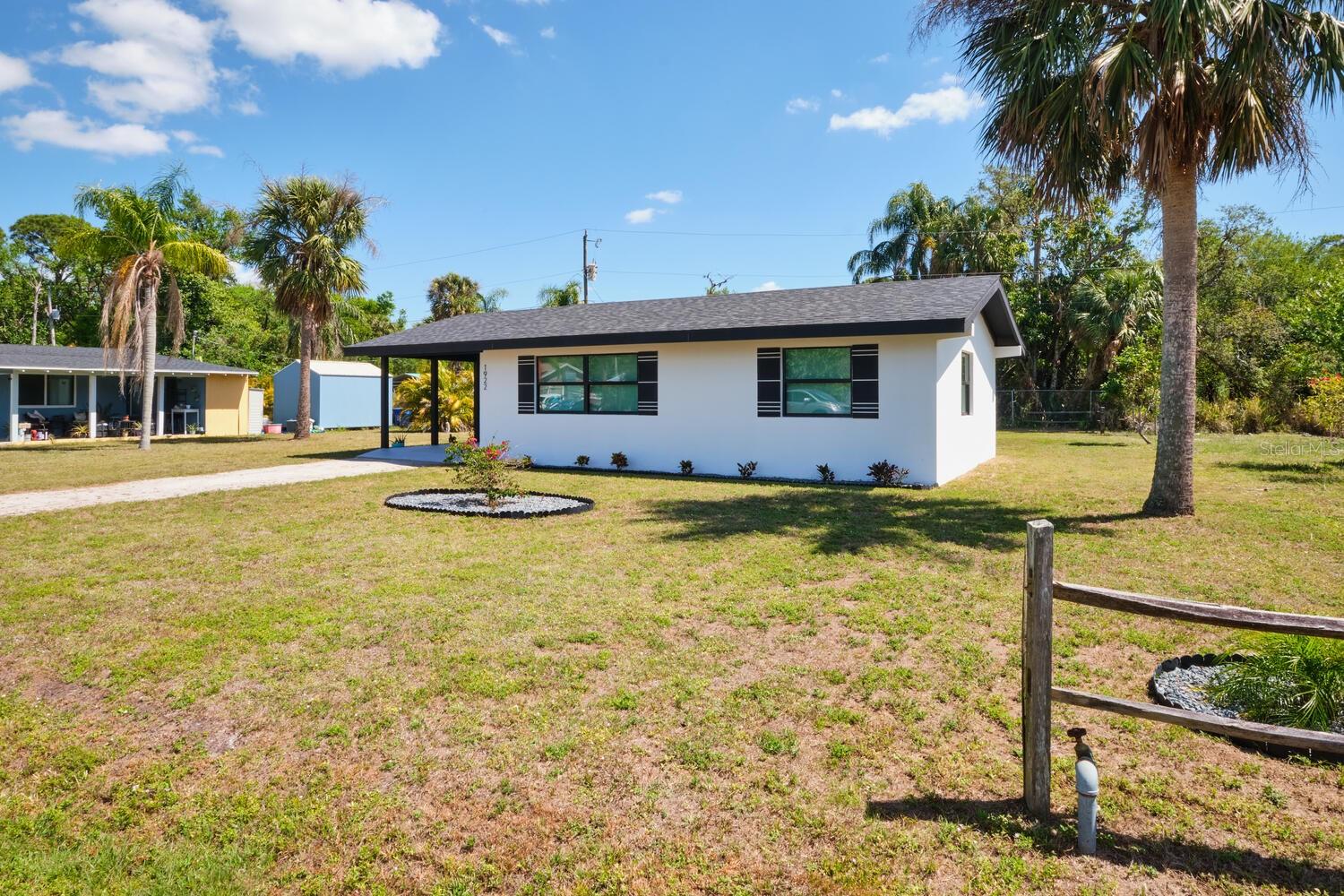 1922 Flamingo Dr Property Photo