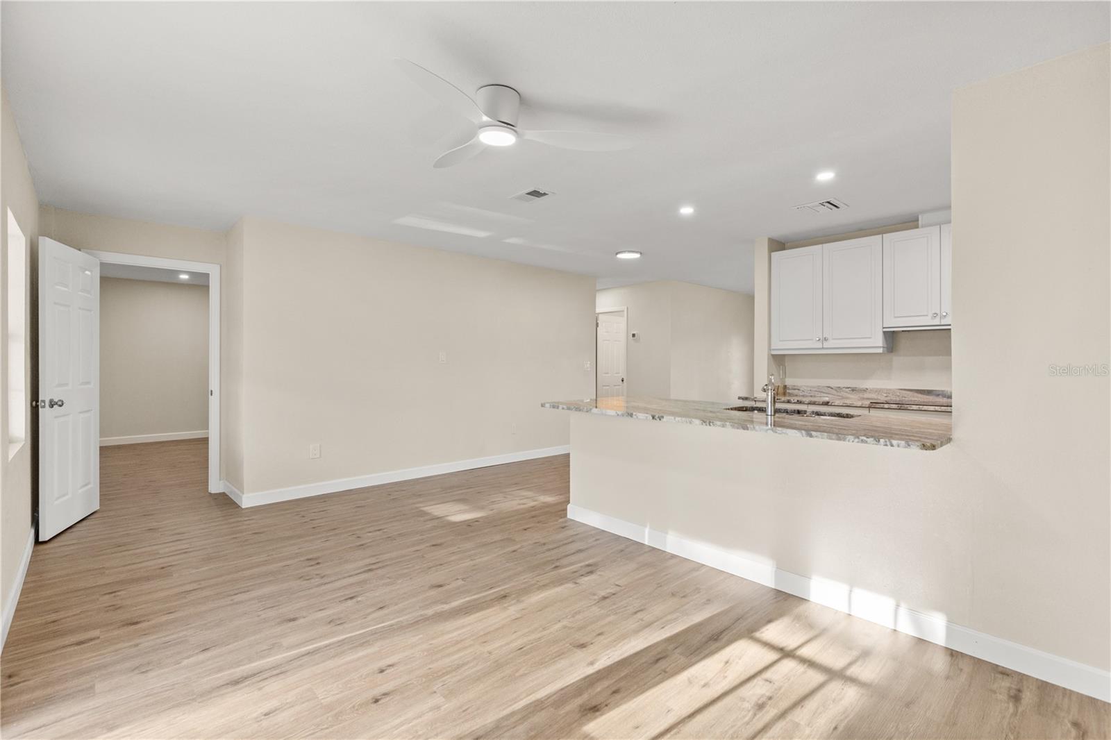 2070 Carpetgreen St Property Photo 6