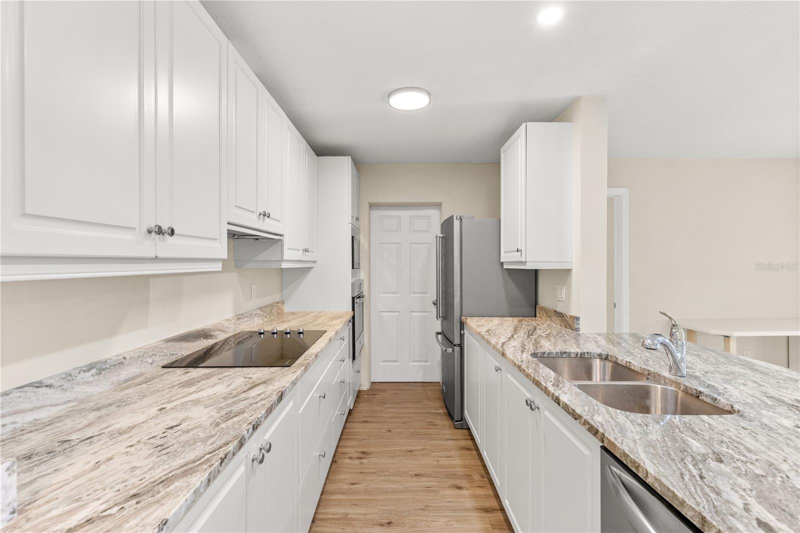 2070 Carpetgreen St Property Photo 9