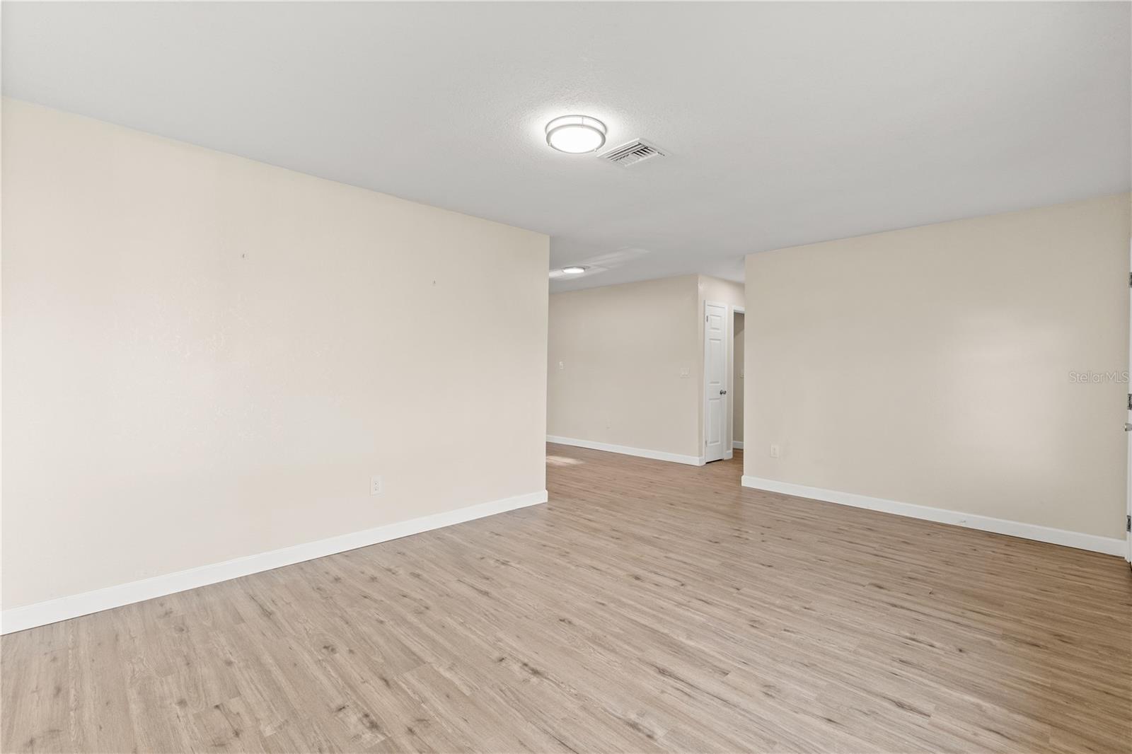 2070 Carpetgreen St Property Photo 17