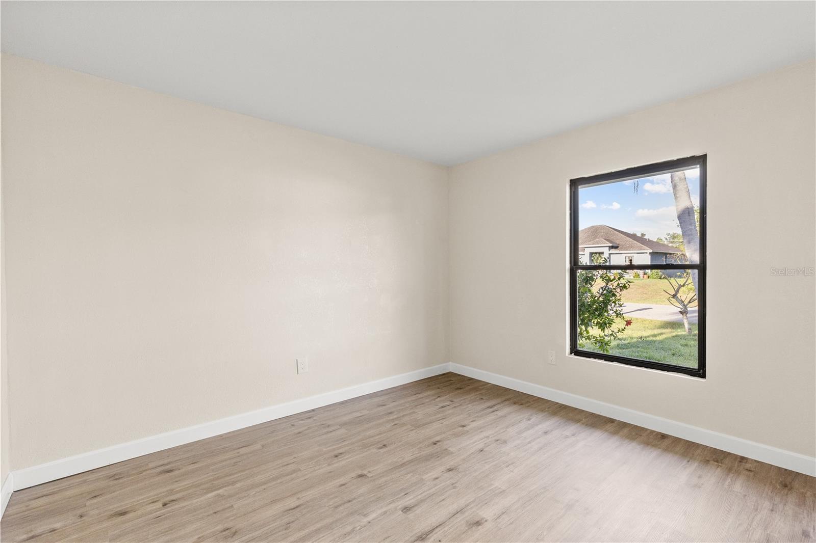 2070 Carpetgreen St Property Photo 21