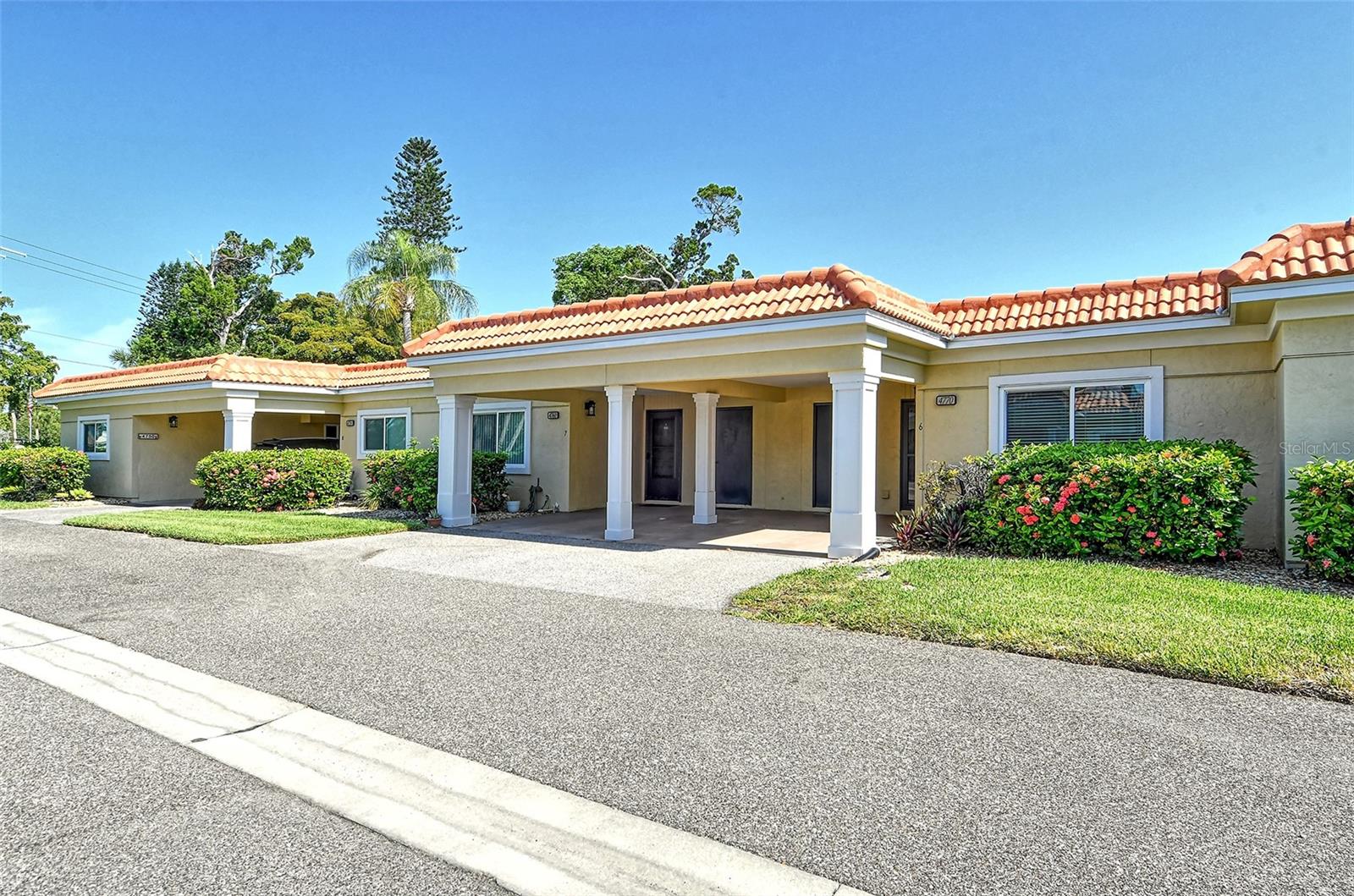 4760 Gulf Of Mexico Dr. Villa 7 Property Photo 3