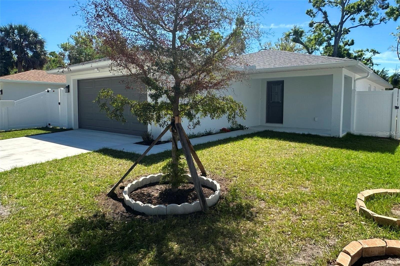 1428 19th St Property Photo 1