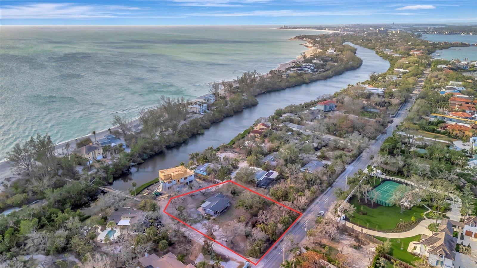 8555 Heron Lagoon Cir Property Photo 1